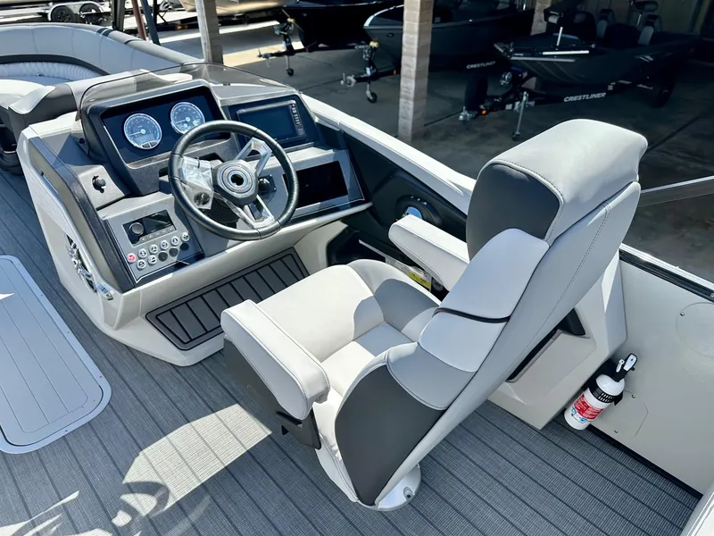 Slide: The Image of Avalon 25' Catalina Platinum Elite w/ 225HP Mercury! 2025 - 14
