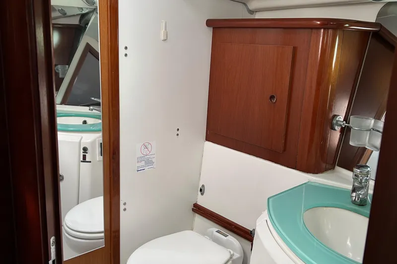Slide: The Image of Beneteau 42 Swift Trawler 2006 - 51