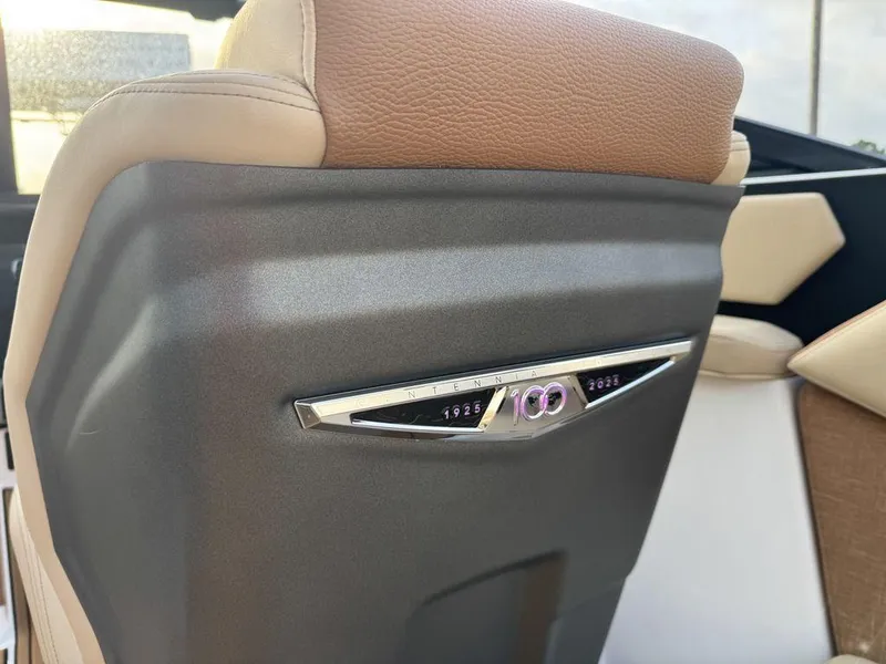 Slide: The Image of Nautique Super Air Nautique S23 2025 - 10