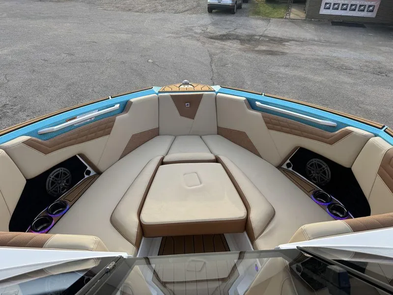 Slide: The Image of Nautique Super Air Nautique S23 2025 - 11