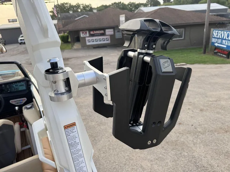 Slide: The Image of Nautique Super Air Nautique S23 2025 - 17