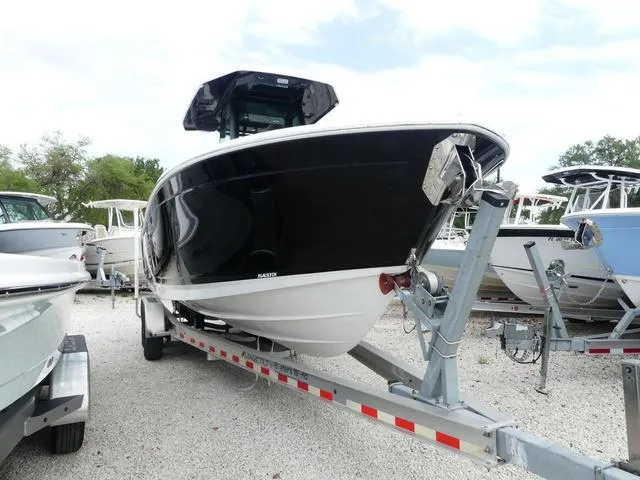 The Image of Blackfin 252 CC 2025 - 1