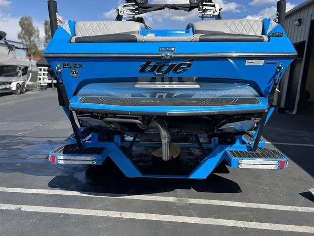 Slide: The Image of Tigé 25ZX 2020 - 12