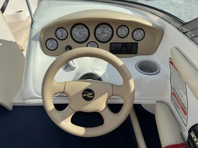 Slide: The Image of Sea Ray 185 1999 - 11