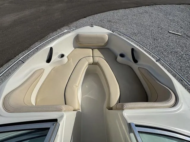 Slide: The Image of Sea Ray 185 1999 - 6