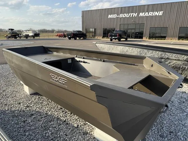 Slide: The Image of 2025 Edge Duck Boats 550 SPORTSMAN at Mid-South Marine dealership. - 1