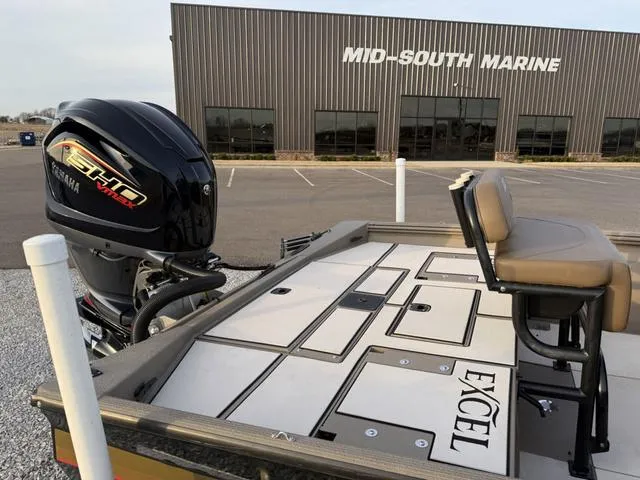 Slide: The Image of 2022 Excel Boats Bay Pro 220 at Mid-South Marine dealership, featuring Yamaha motor. - 7