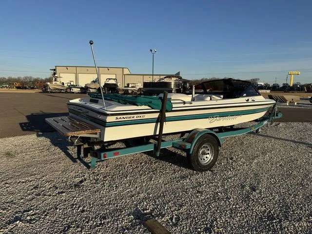 Slide: The Image of Sanger 2000 DXII Barefooter 2000 - 4