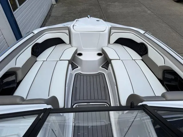 Slide: The Image of Yamaha 212 Limited S 2018 - 6