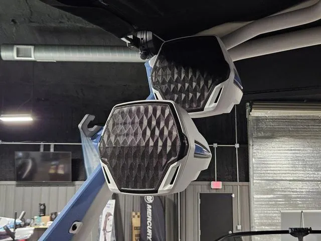 Slide: The Image of Malibu Wakesetter Lsv 23 2025 - 55