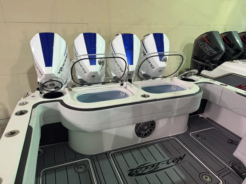 Slide: The Image of Nor-Tech 392 Super Fish 2022 - 10