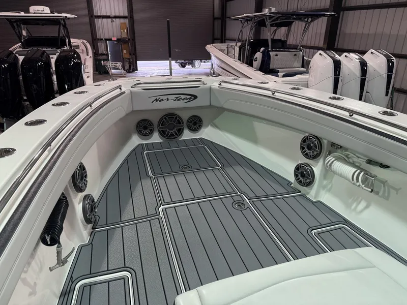 Slide: The Image of Nor-Tech 392 Super Fish 2022 - 14