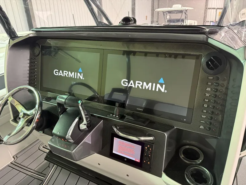 Slide: The Image of Nor-Tech 392 Super Fish 2022 - 20