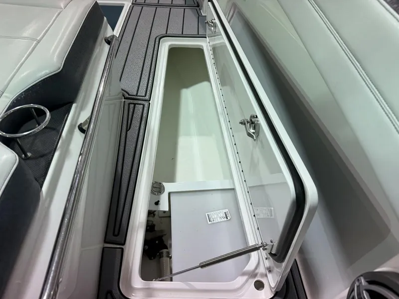 Slide: The Image of Nor-Tech 392 Super Fish 2022 - 34