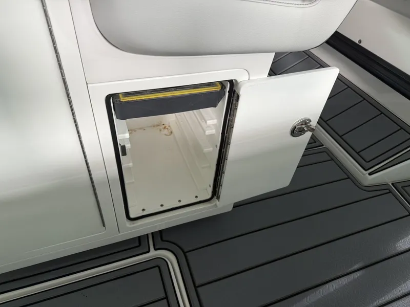 Slide: The Image of Nor-Tech 392 Super Fish 2022 - 38