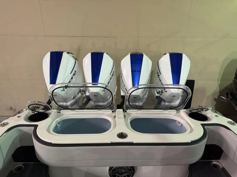 Slide: The Image of Nor-Tech 392 Super Fish 2022 - 7