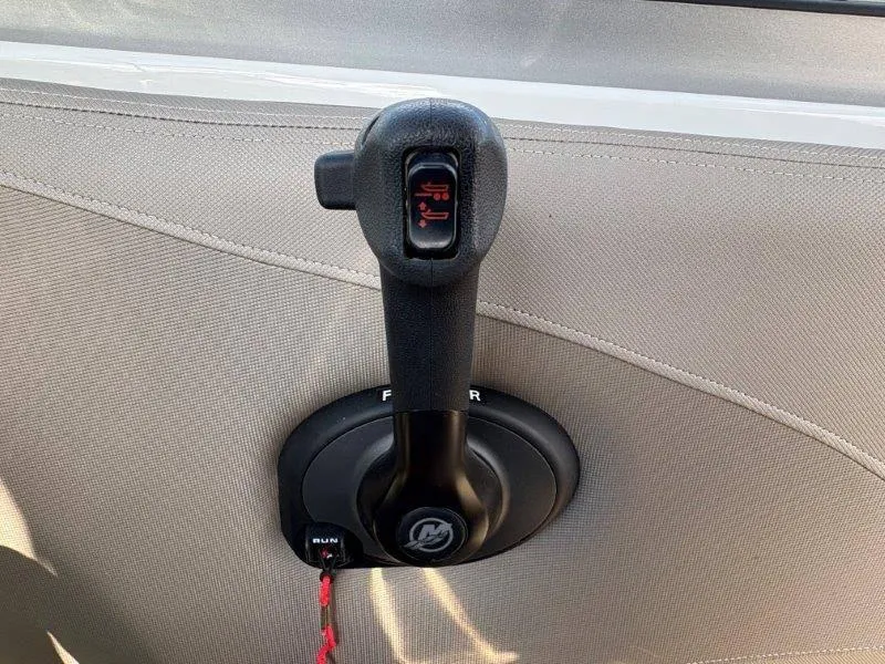 Slide: The Image of Crownline Boats 215 SS 2019 - 56