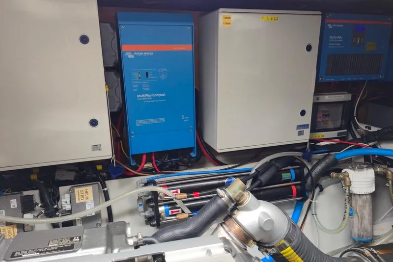 Slide: The Image of Electrical system of a 2021 Fountaine Pajot MY4.S yacht, featuring Victron Energy components. - 49