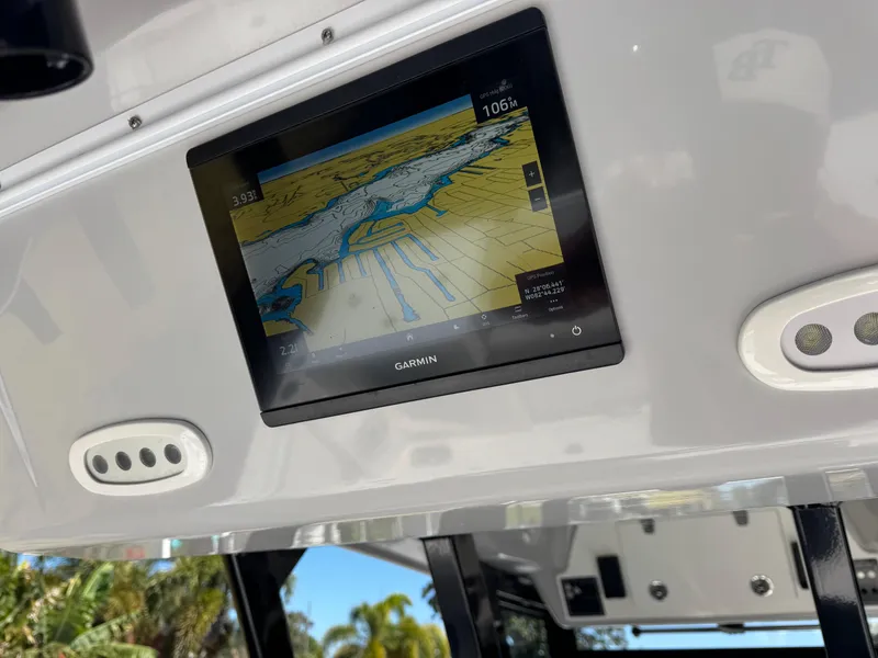 Slide: The Image of Sea Fox 368 Commander 2022 - 55