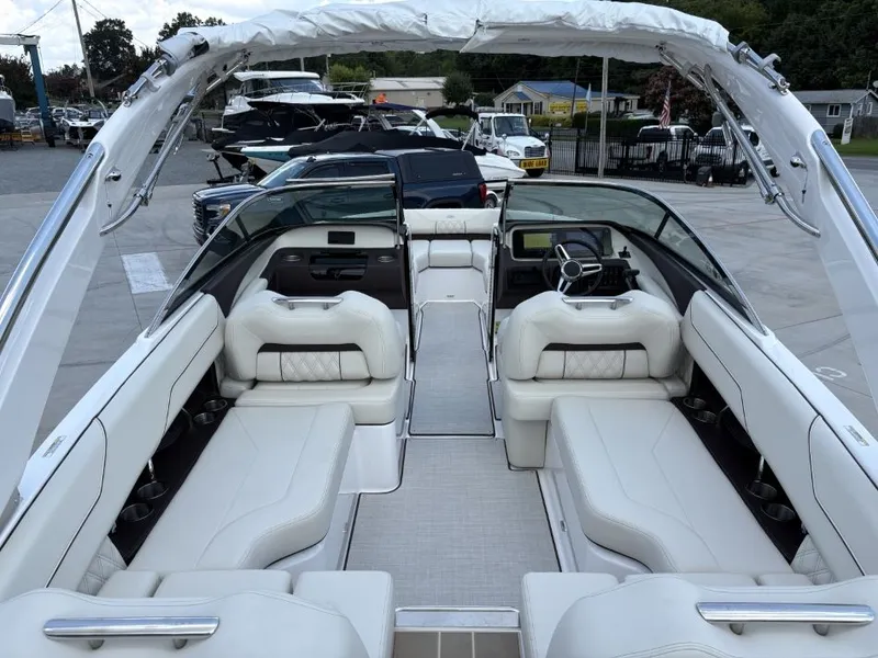 Slide: The Image of Regal LS4 2025 - 21