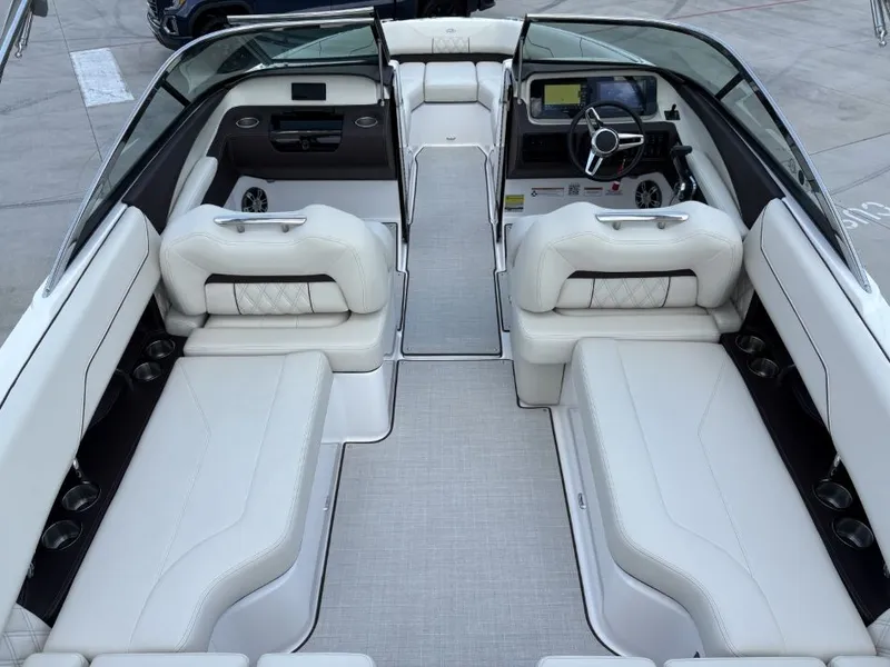 Slide: The Image of Regal LS4 2025 - 22