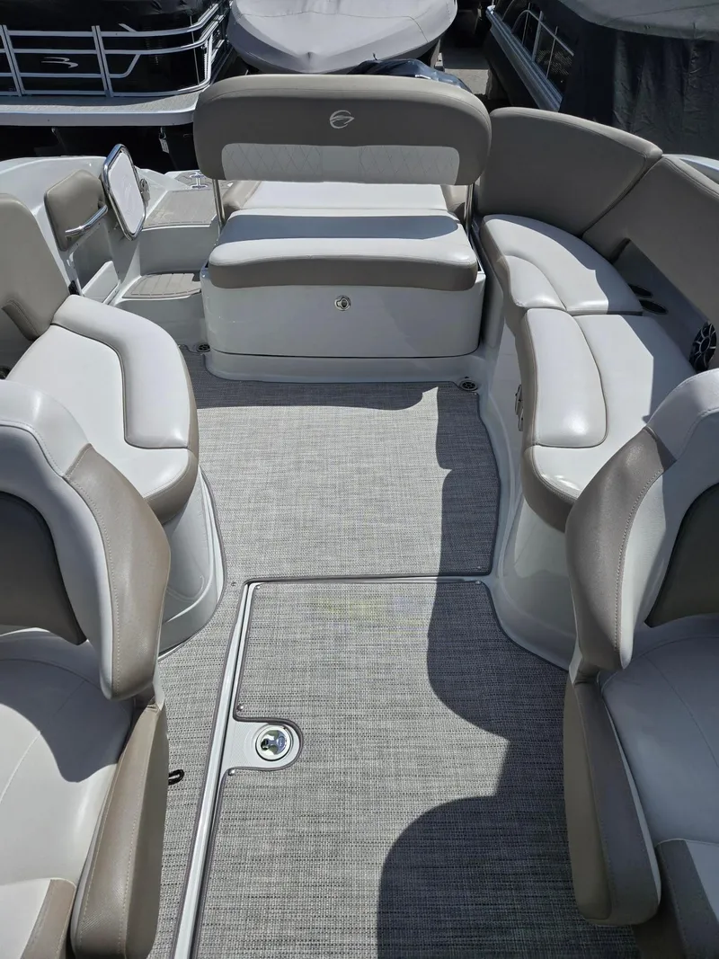 Slide: The Image of Crownline Boats E-275 2019 - 13