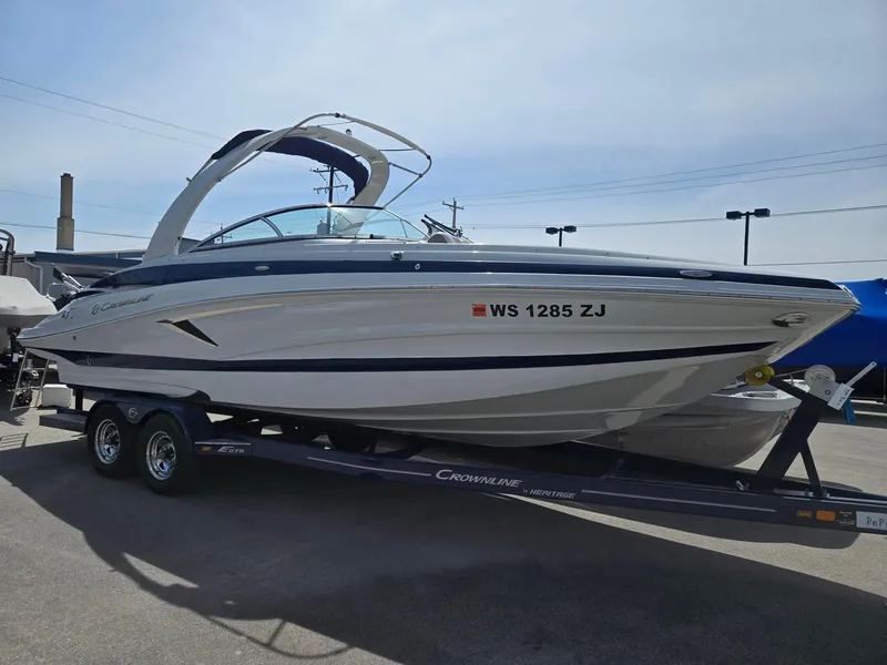 Slide: The Image of Crownline Boats E-275 2019 - 3