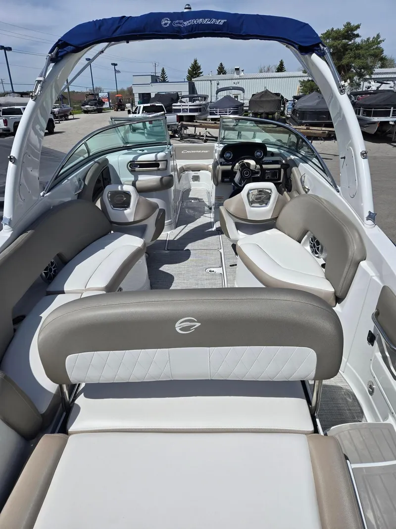 Slide: The Image of Crownline Boats E-275 2019 - 8