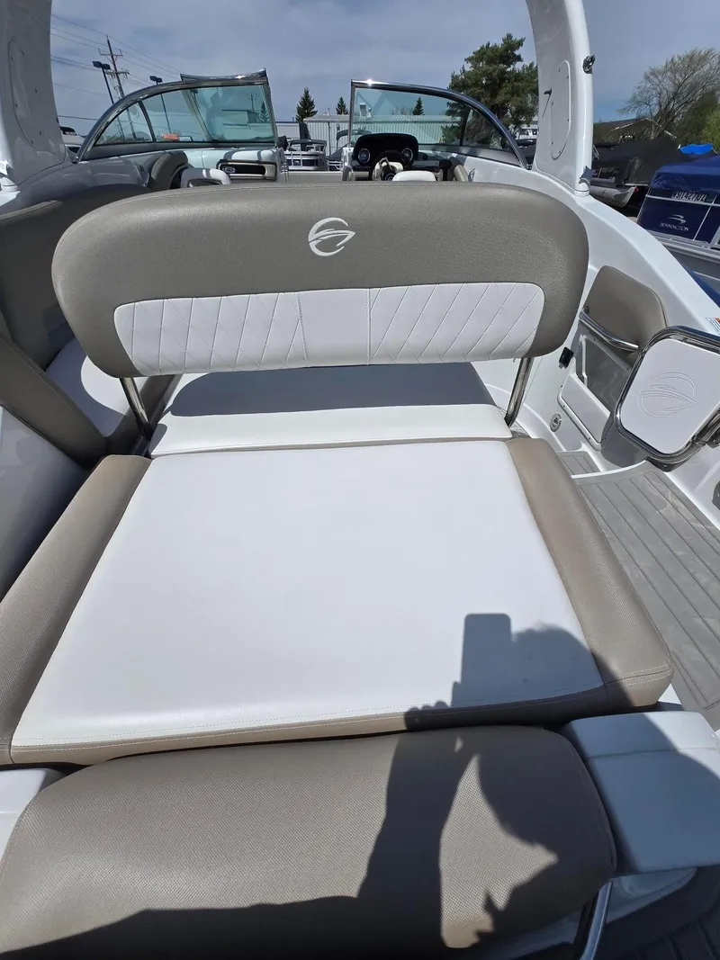 Slide: The Image of Crownline Boats E-275 2019 - 9