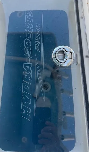 Slide: The Image of 2003 Hydra-Sports Bay Bolt 2300 boat hatch with custom logo and latch. - 17
