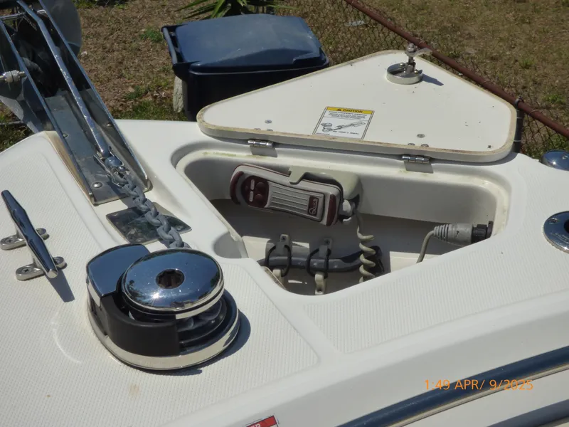 Slide: The Image of Boston Whaler 250 Outrage 2018 - 61