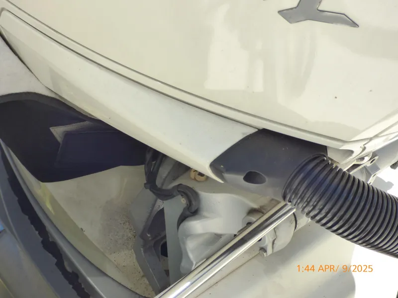 Slide: The Image of Boston Whaler 250 Outrage 2018 - 50