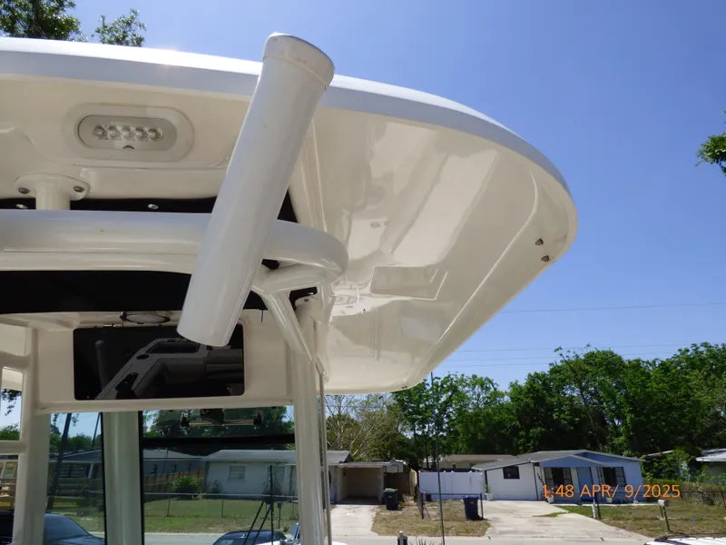 Slide: The Image of Boston Whaler 250 Outrage 2018 - 58