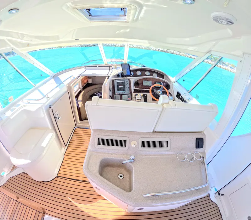 Slide: The Image of Sea Ray 390 Motor Yacht 2004 - 14