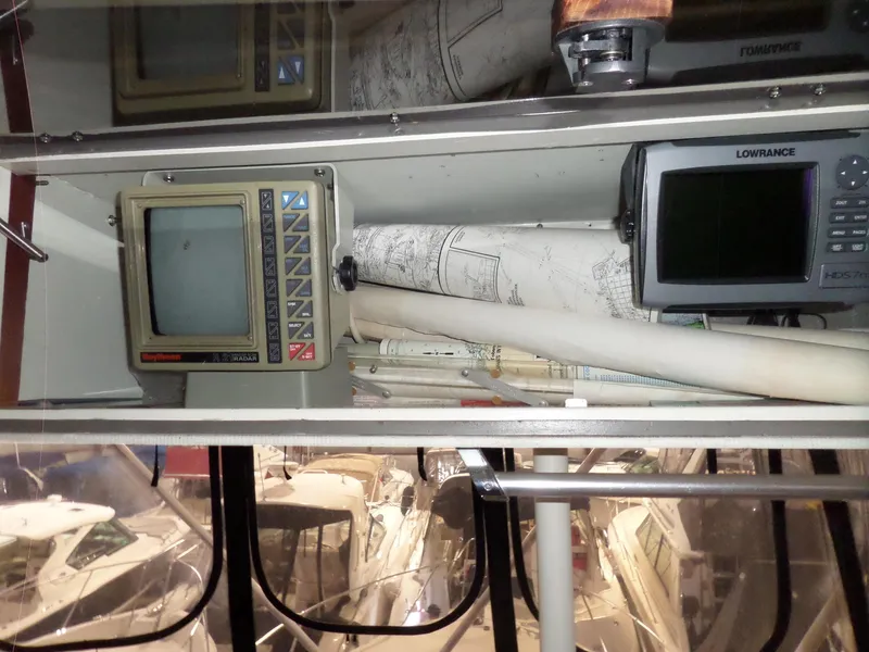 Slide: The Image of Hatteras 38 Convertible 1988 - 70