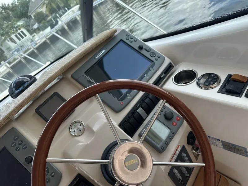 Slide: The Image of Tiara 3500 Sovran 2008 - 53