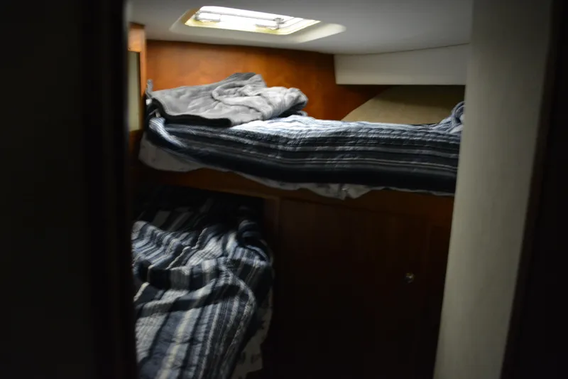 Slide: The Image of Interior cabin of 2001 Silverton 453 Motor Yacht with bunk beds. - 36