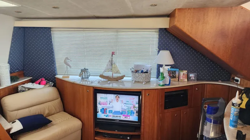 Slide: The Image of Silverton 453 Motor Yacht 2001 - 59