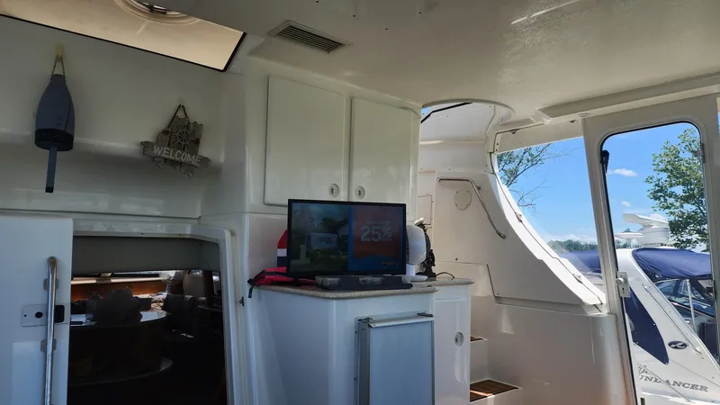 Slide: The Image of Silverton 453 Motor Yacht 2001 - 65