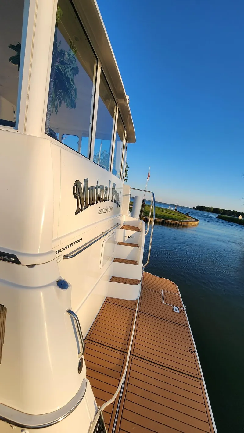 Slide: The Image of Silverton 453 Motor Yacht 2001 - 68