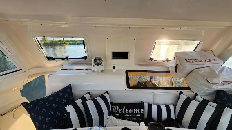 Slide: The Image of Silverton 453 Motor Yacht 2001 - 70