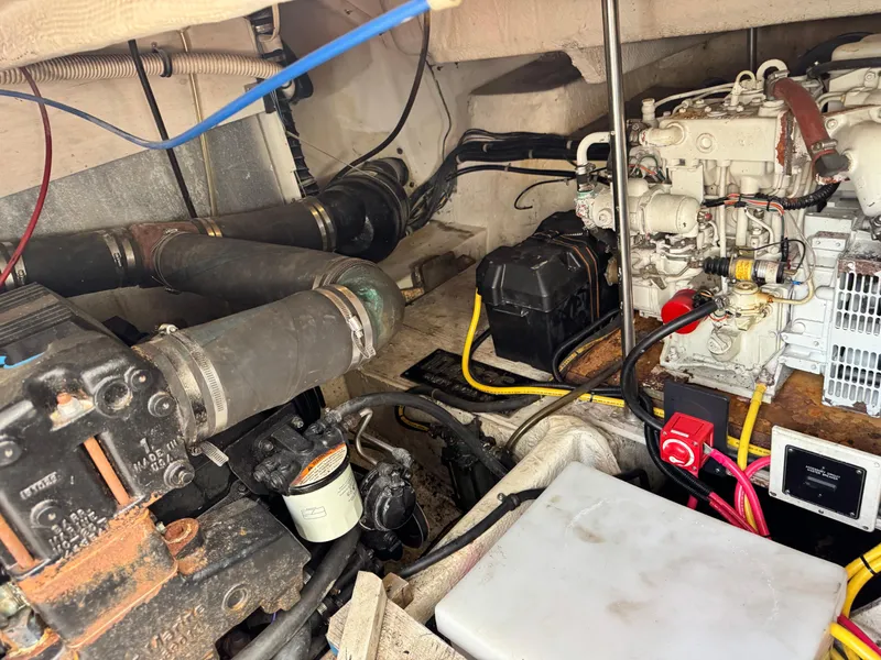 Slide: The Image of Maxum 3900 SCR 1996 - 15