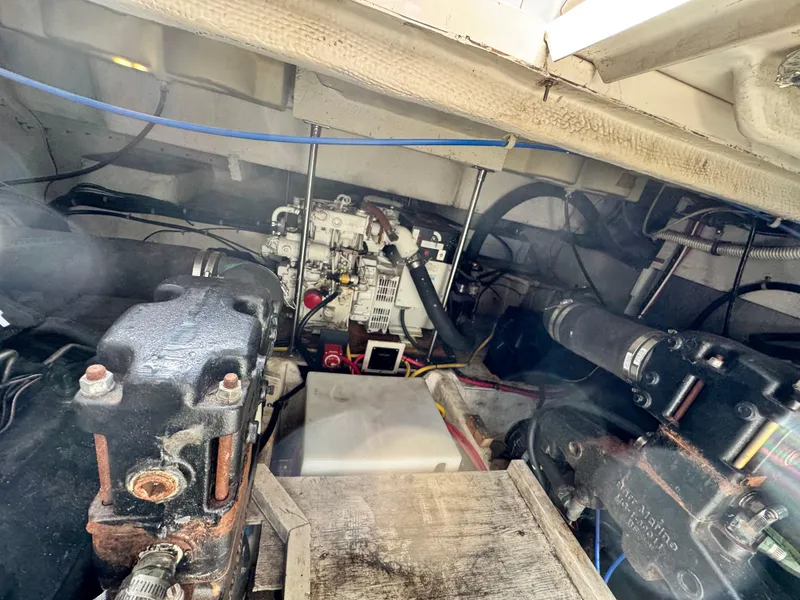 Slide: The Image of Maxum 3900 SCR 1996 - 20