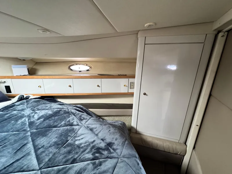 Slide: The Image of Maxum 3900 SCR 1996 - 27