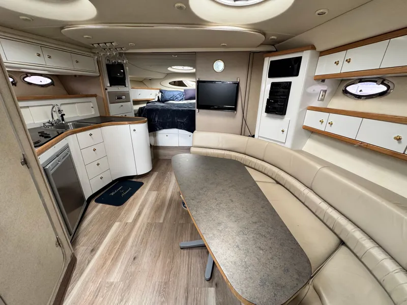 Slide: The Image of Maxum 3900 SCR 1996 - 28