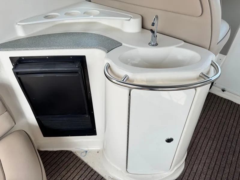 Slide: The Image of Maxum 3900 SCR 1996 - 7