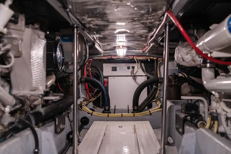 Slide: The Image of Meridian 490 Pilothouse 2003 - 102