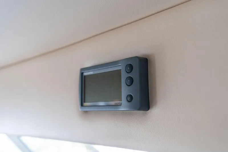 Slide: The Image of Meridian 490 Pilothouse 2003 - 106