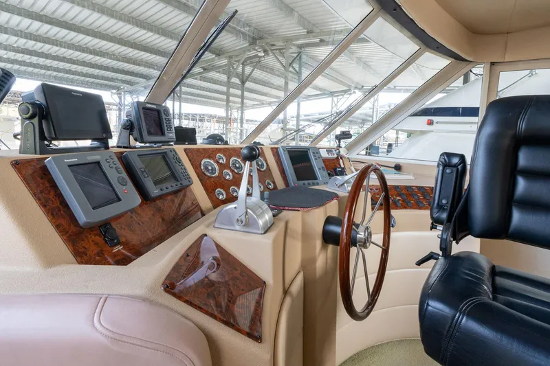 Slide: The Image of Meridian 490 Pilothouse 2003 - 50