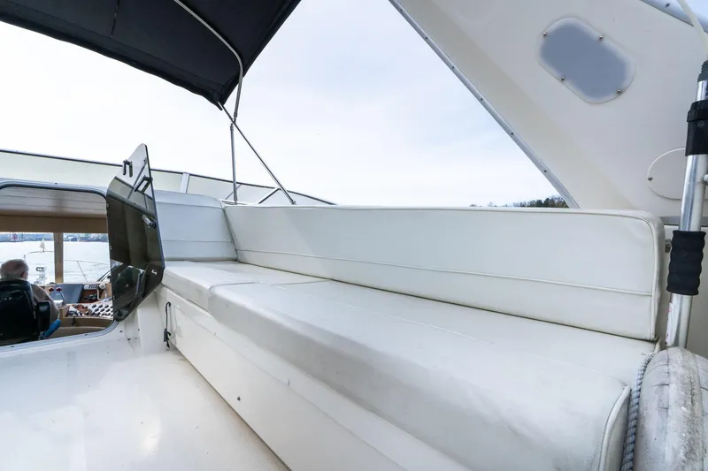 Slide: The Image of Meridian 490 Pilothouse 2003 - 53